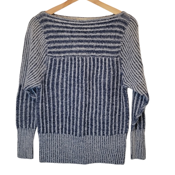 JohnPaulRichard Women's Blue & White Knit Sweater Size Small - Picture 2 of 5